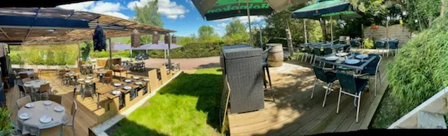 Extérieur de l'Auberge des Girards